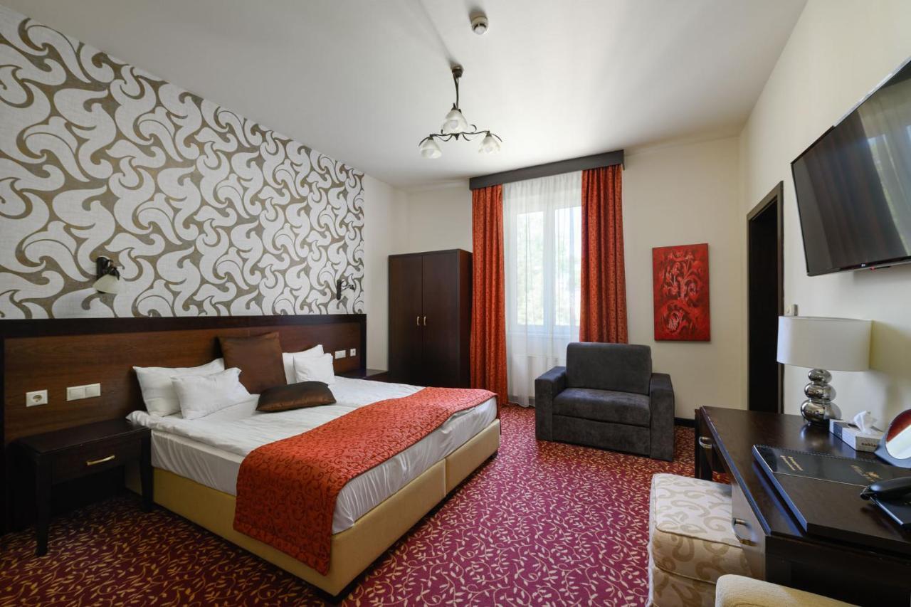 Hotel Aurum Hajdúszoboszló 외부 사진